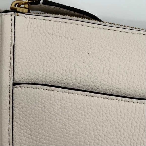 Coach Polished Pebble Leather Chaise Crossbody Bag Off White Dust Bag - Picture 10 of 11